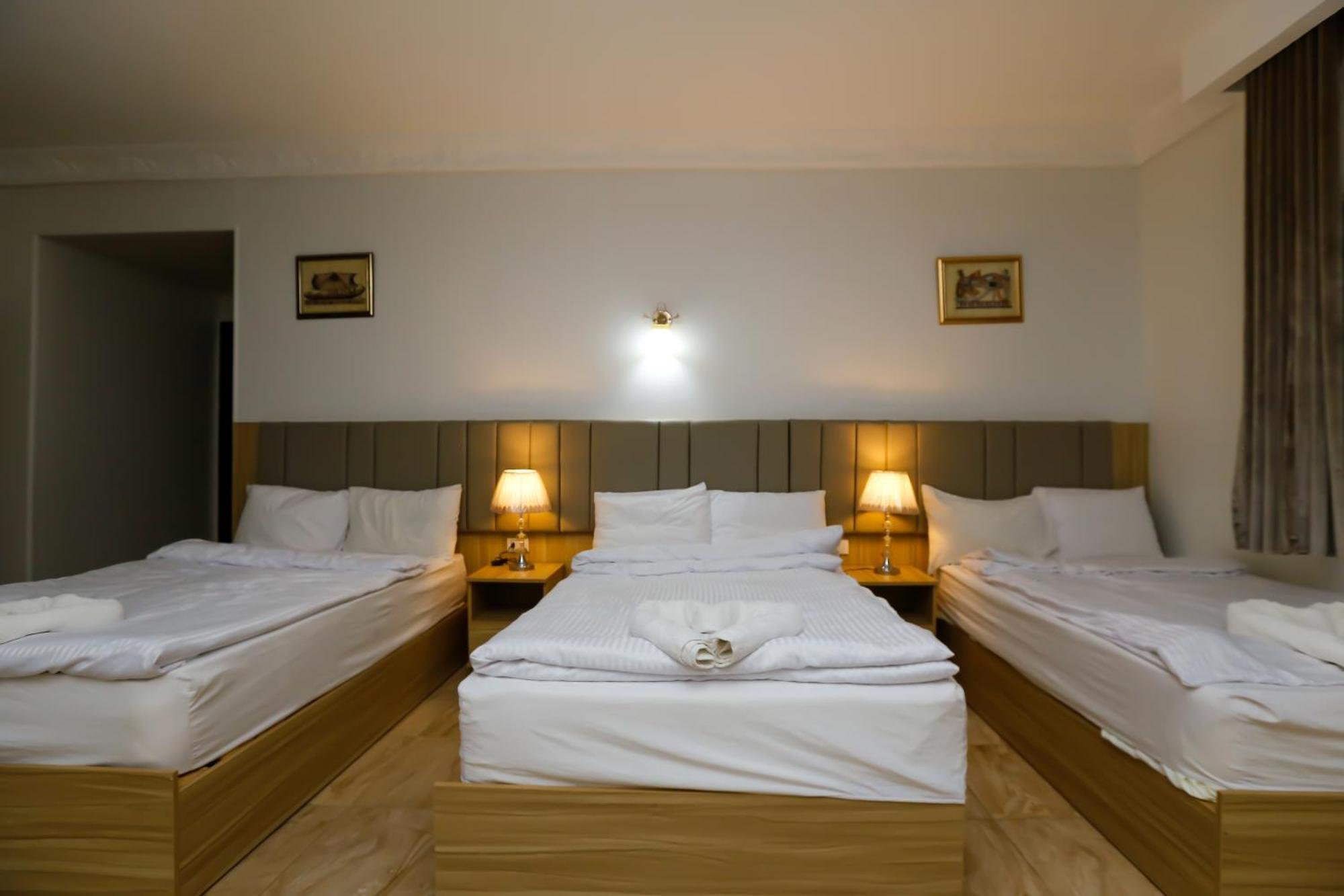 Pyramids Express View Hotel Kafret el-Gabal Exterior foto